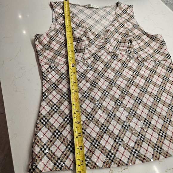 Sleeveless top size M (seems like small medium) with stretch, COIN brand - Picture 5 of 8